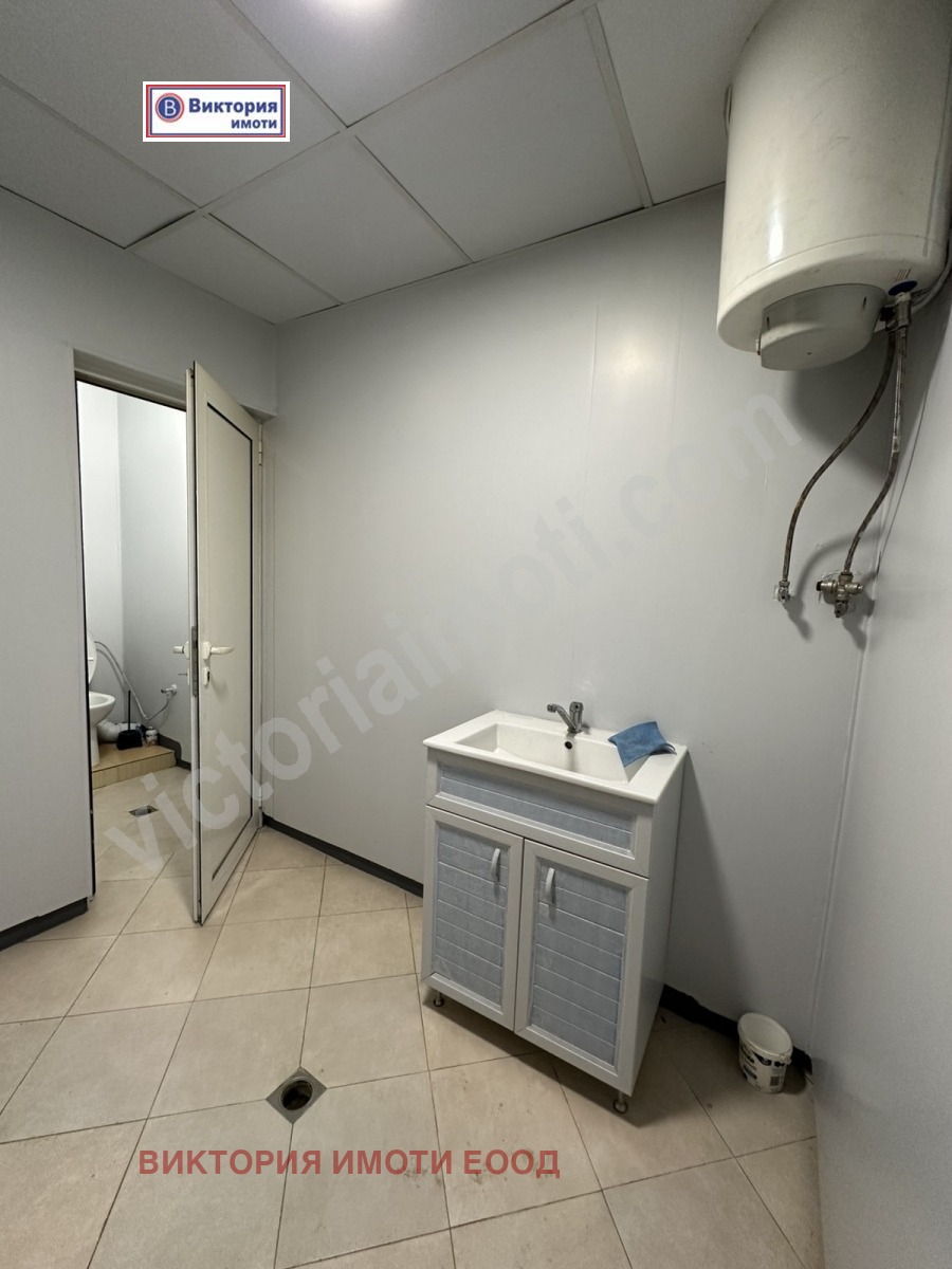 Продава МАГАЗИН, гр. Велико Търново, Център, снимка 2 - Магазини - 50963629