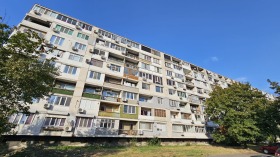 1 dormitor Slaveicov, Burgas 1