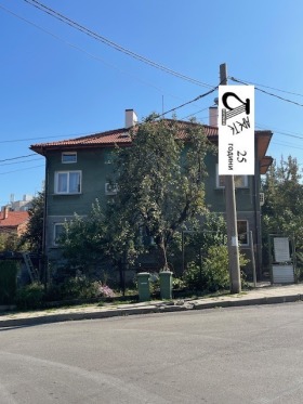 Huis verdieping Karpuzitsa, Sofia 1