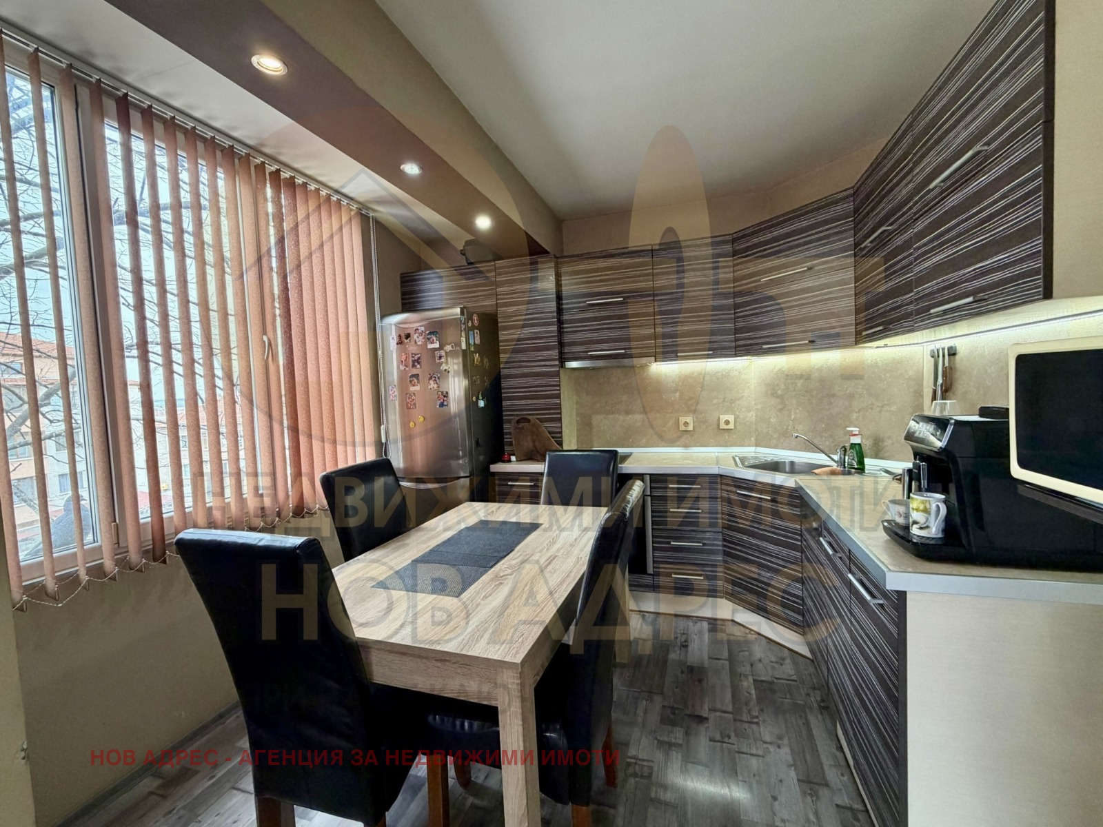 Продава МНОГОСТАЕН, гр. Търговище, Център, снимка 6 - Апартаменти - 53995115