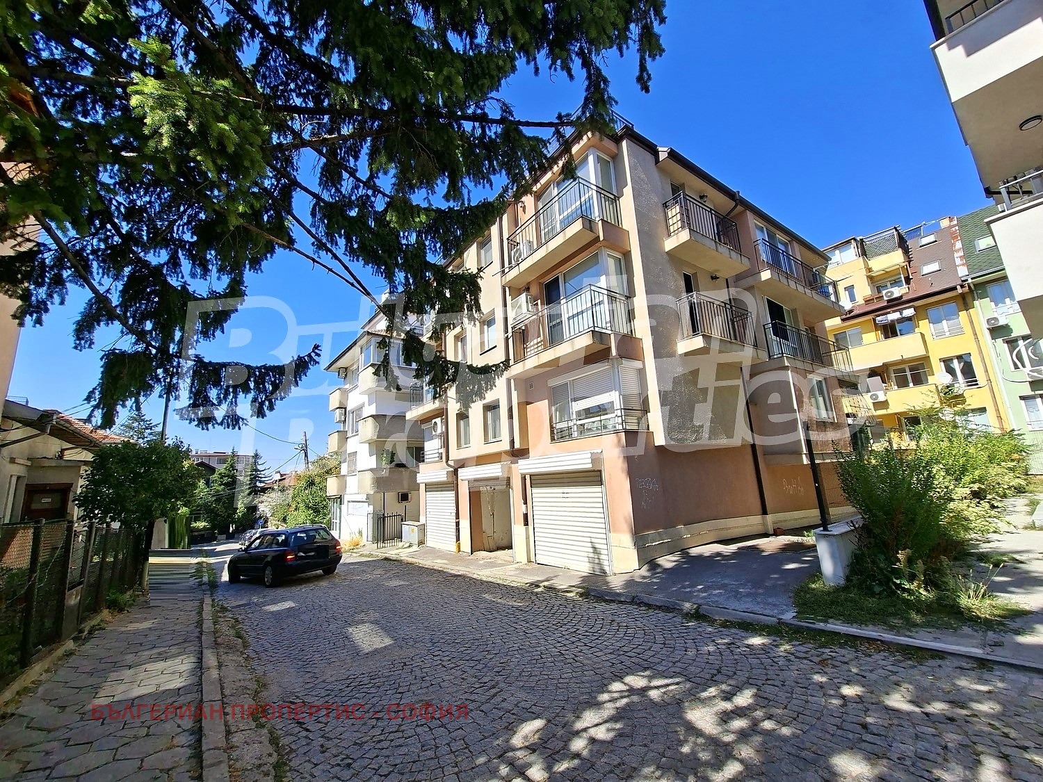 Продава ГАРАЖ, ПАРКОМЯСТО, гр. София, Редута, снимка 5 - Гаражи и паркоместа - 56023242