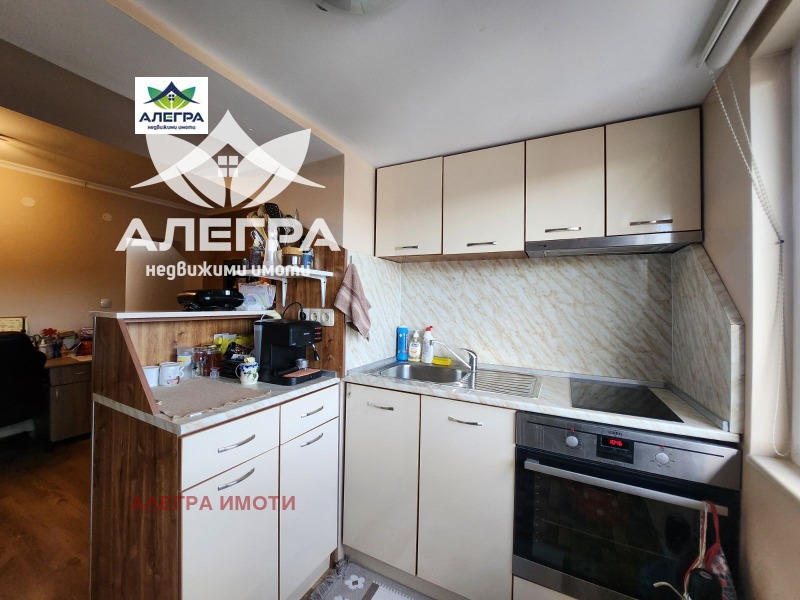 Продава 3-СТАЕН, гр. Пазарджик, Център, снимка 5 - Aпартаменти - 47549036