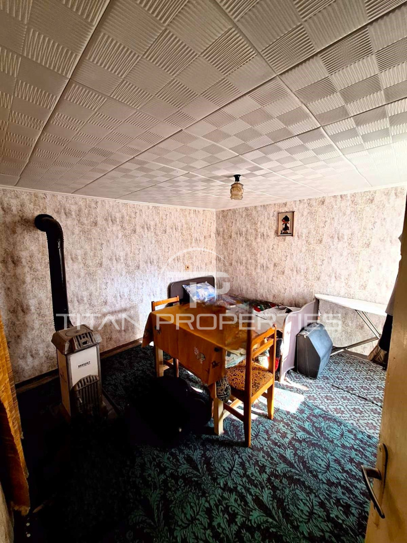 Продава КЪЩА, с. Песнопой, област Пловдив, снимка 9 - Къщи - 52648499