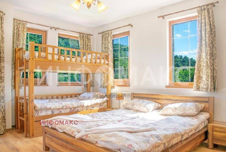 Продава КЪЩА, с. Младежко, област Бургас