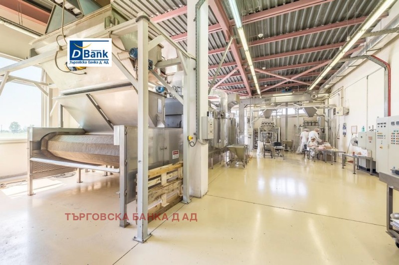 Na sprzedaż  Budynek przemysłowy region Sofia , Bożuriszcze , 6502 mkw | 94648457 - obraz [4]