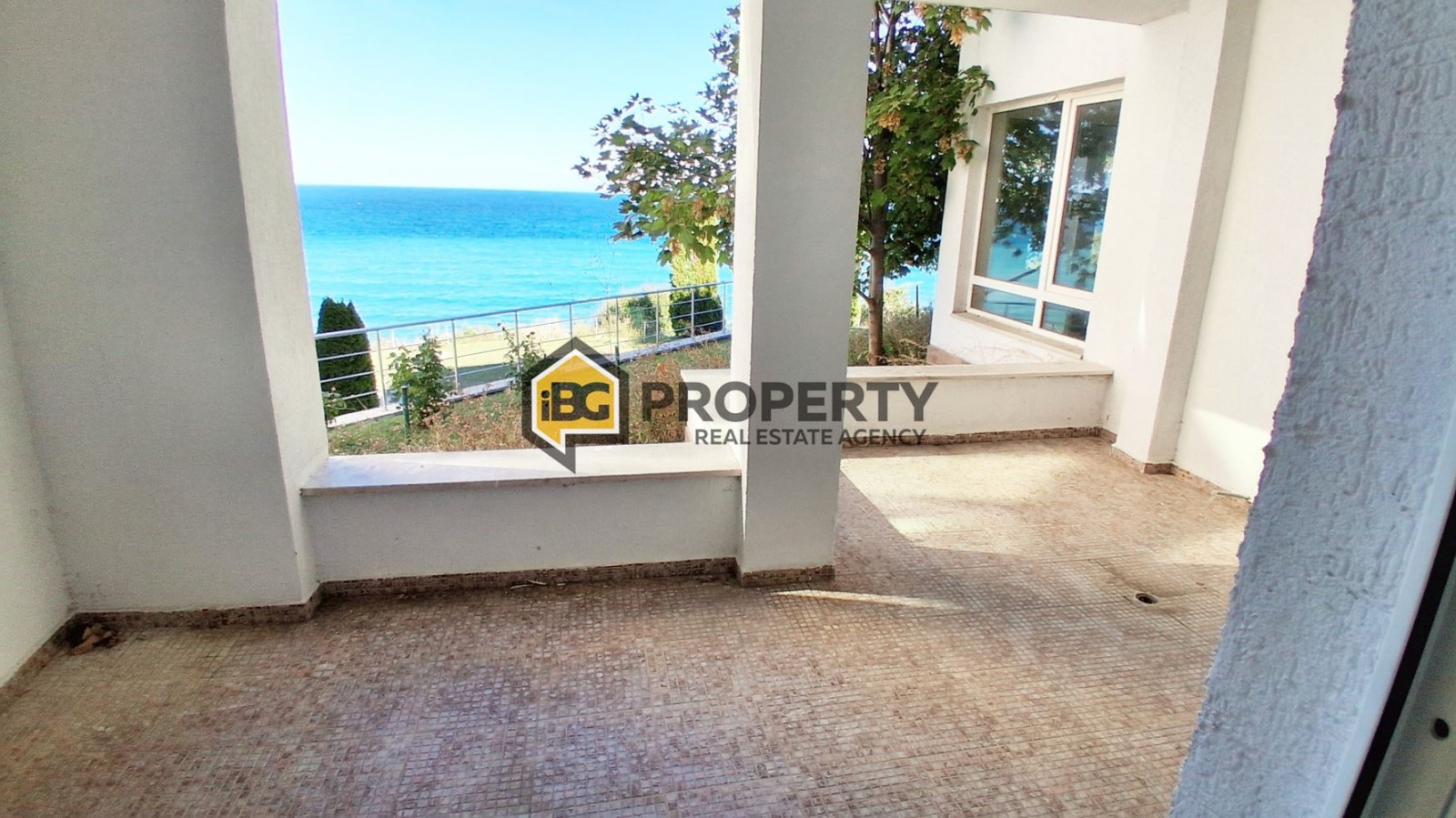 Продава 2-СТАЕН, гр. Бяла, област Варна