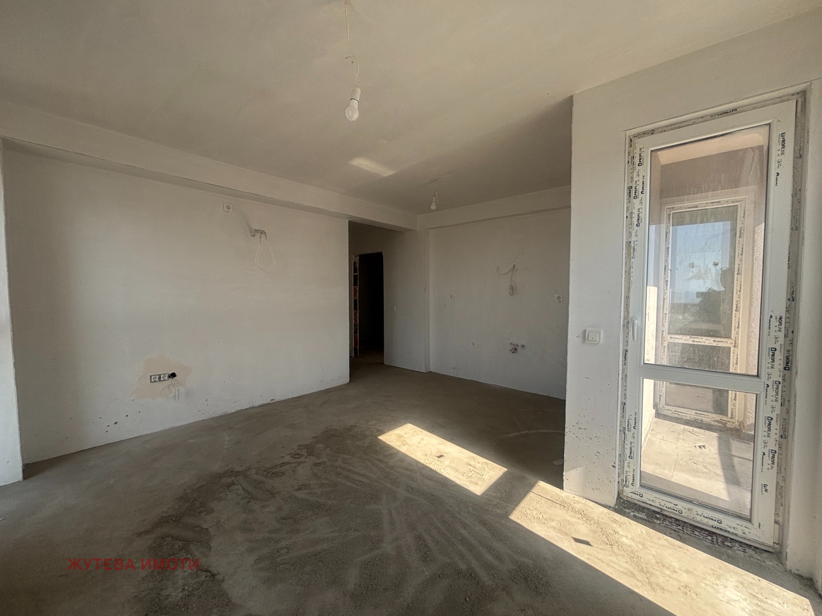 Продава 3-СТАЕН, гр. Карлово, област Пловдив, снимка 3 - Апартаменти - 55636894