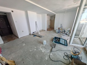 1 dormitorio Vazrazhdane, Burgas