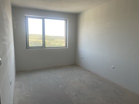 Продава 3-стаен град Бургас Меден рудник - зона Д - [1] 