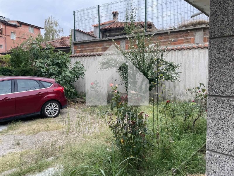 Продава ЕТАЖ ОТ КЪЩА, гр. Пловдив, Център, снимка 10 - Етаж от къща - 56288038
