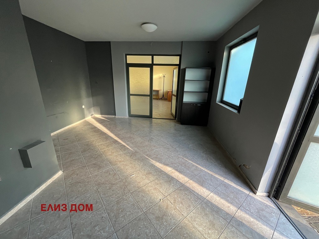 Продава 2-СТАЕН, гр. Варна, Бриз, снимка 2 - Апартаменти - 55938494