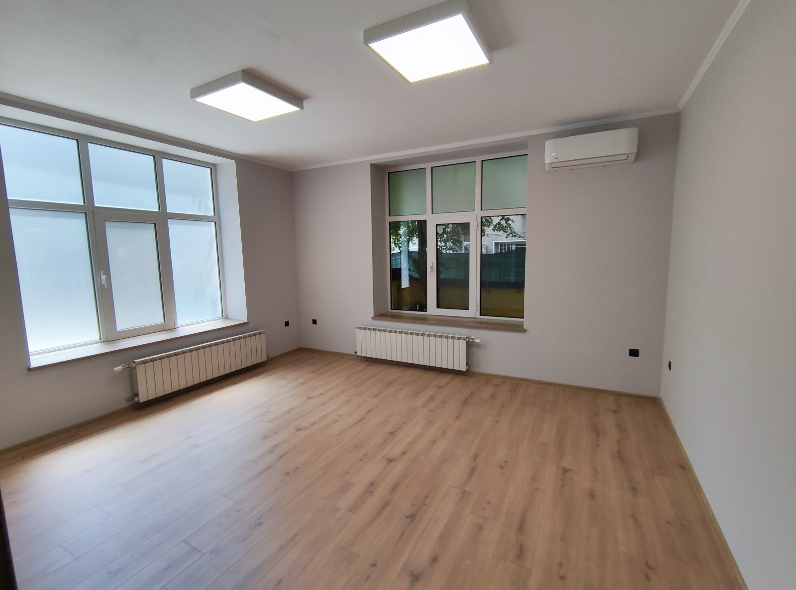 Продава ОФИС, гр. София, Център, снимка 12 - Офиси - 55124608