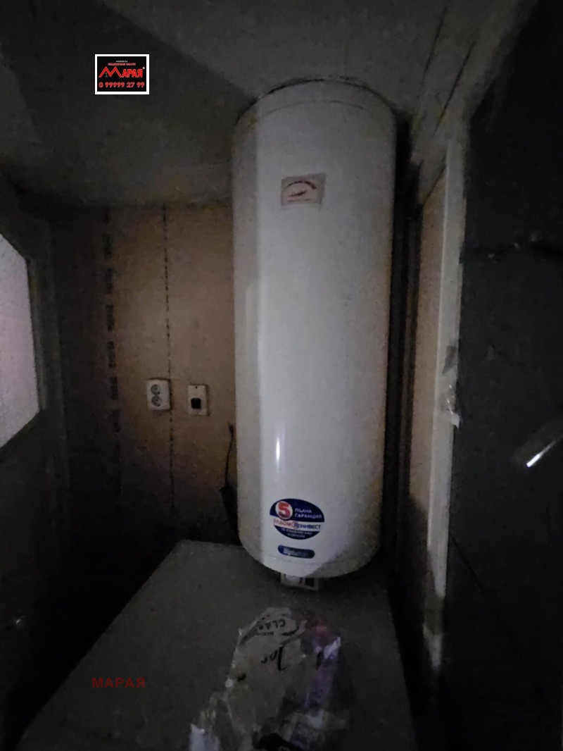 Продава ЕТАЖ ОТ КЪЩА, гр. Русе, Родина 3, снимка 11 - Етаж от къща - 52691343