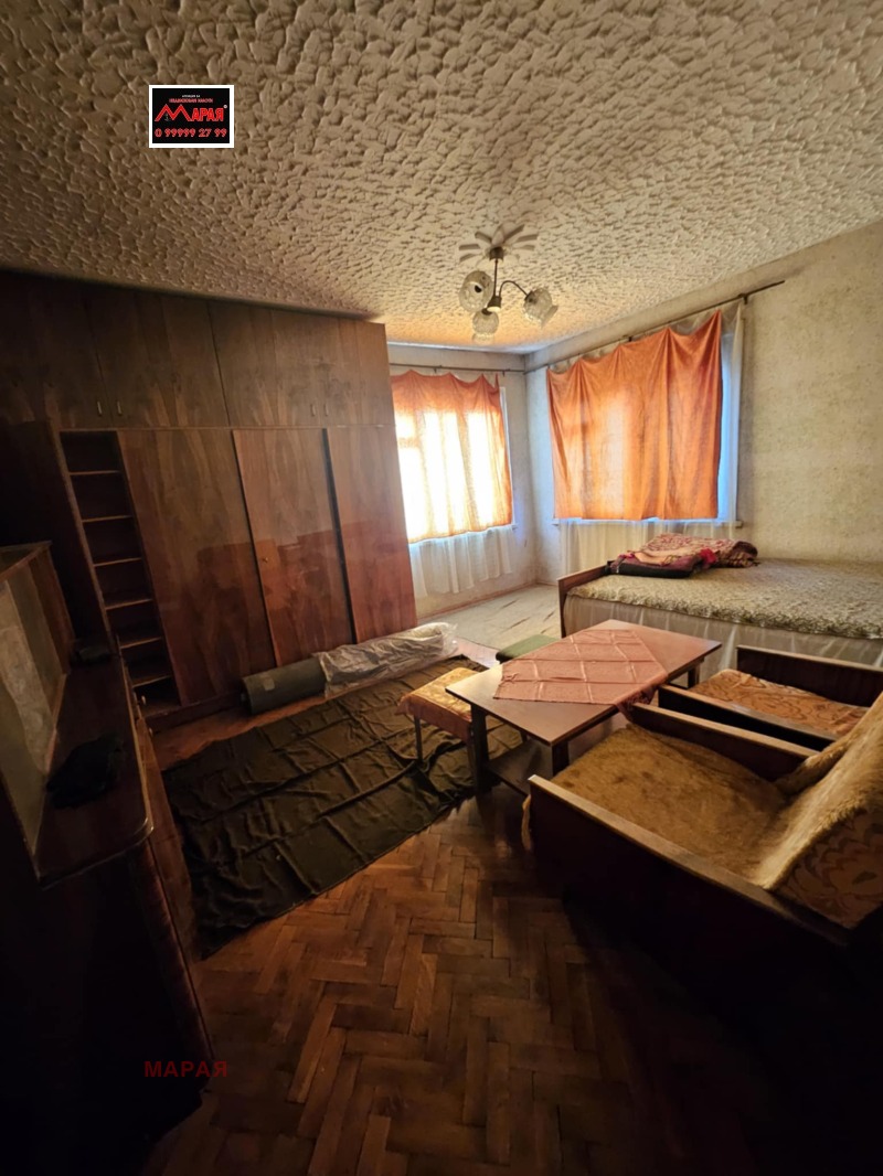 Продава ЕТАЖ ОТ КЪЩА, гр. Русе, Родина 3, снимка 5 - Етаж от къща - 52691343