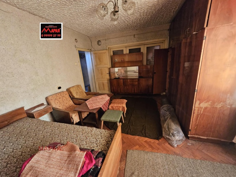 Продава ЕТАЖ ОТ КЪЩА, гр. Русе, Родина 3, снимка 4 - Етаж от къща - 52691343