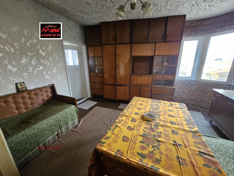 Продава ЕТАЖ ОТ КЪЩА, гр. Русе, Родина 3, снимка 6 - Етаж от къща - 52691343