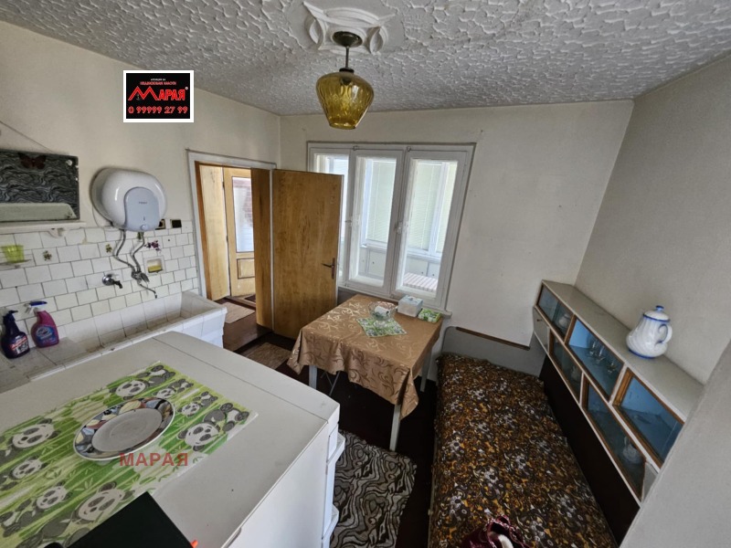 Продава ЕТАЖ ОТ КЪЩА, гр. Русе, Родина 3