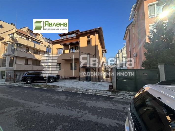 Продава  Къща, град София, Редута • 1 100 000 EUR • ID 83325210 — holmes.bg - [1] 