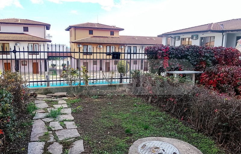 Продава КЪЩА, с. Рогачево, област Добрич, снимка 5 - Къщи - 52130331