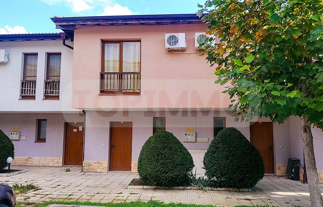 Продава КЪЩА, с. Рогачево, област Добрич, снимка 2 - Къщи - 52130331