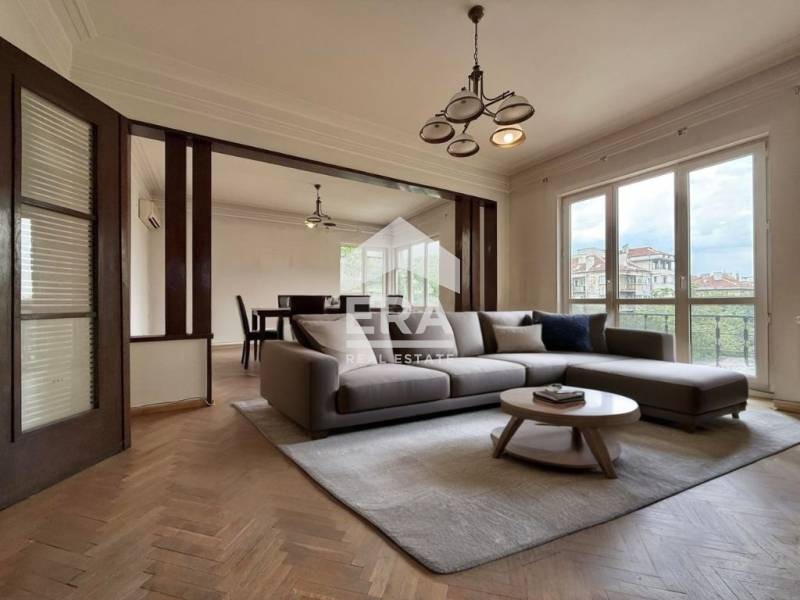 À vendre  3 chambres Sofia , Doktorski pametnik , 128 m² | 54195926