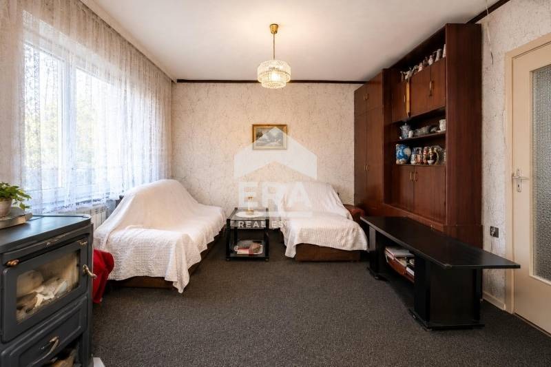 Продава КЪЩА, гр. Стражица, област Велико Търново, снимка 10 - Къщи - 55121487
