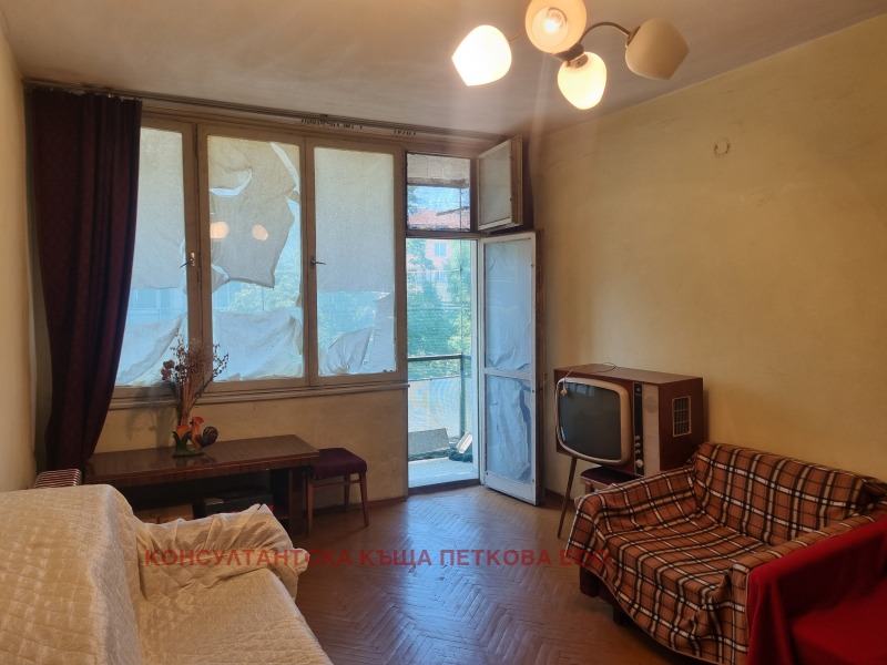 À venda  1 quarto Lovetch , Chirok centar , 65 m² | 62813571