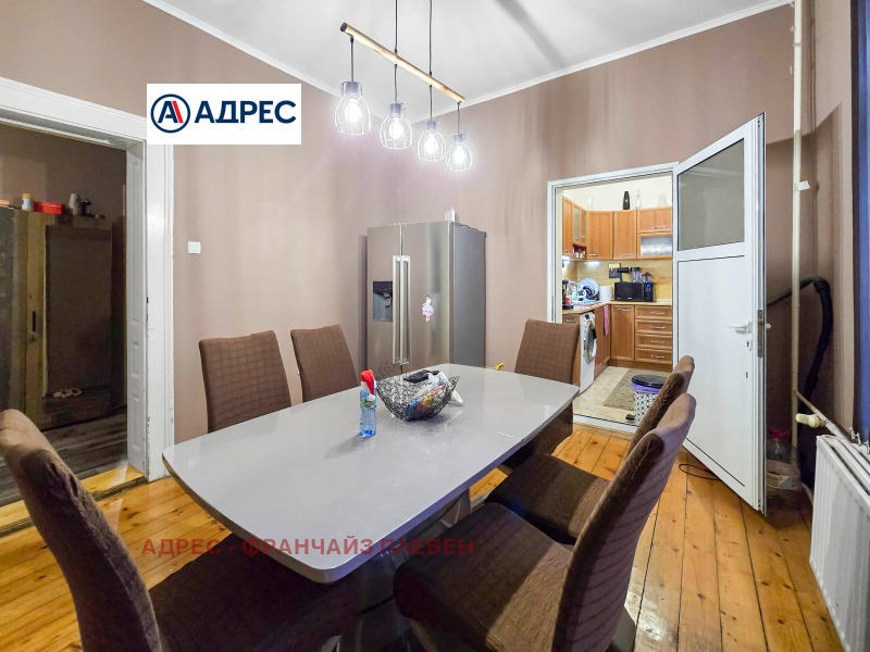 Продава 3-СТАЕН, гр. Плевен, Идеален център, снимка 3 - Апартаменти - 52822484