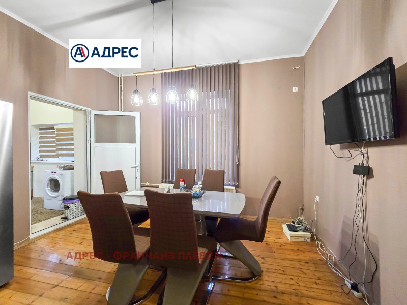 Продава 3-СТАЕН, гр. Плевен, Идеален център, снимка 2 - Апартаменти - 52822484