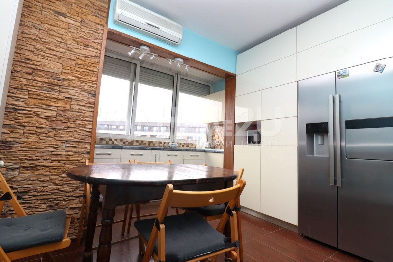 Продава 3-СТАЕН, гр. София, Център, снимка 5 - Апартаменти - 53521247