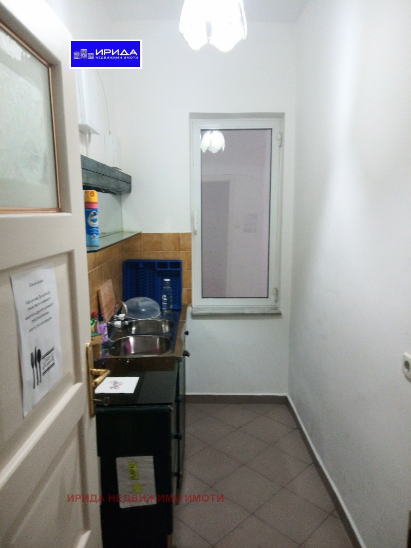 Продава МНОГОСТАЕН, гр. София, Център, снимка 12 - Апартаменти - 52316175