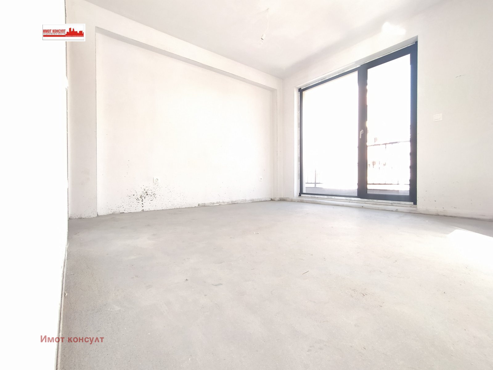 Продава 2-СТАЕН, гр. Пловдив, Кючук Париж, снимка 2 - Апартаменти - 45236512