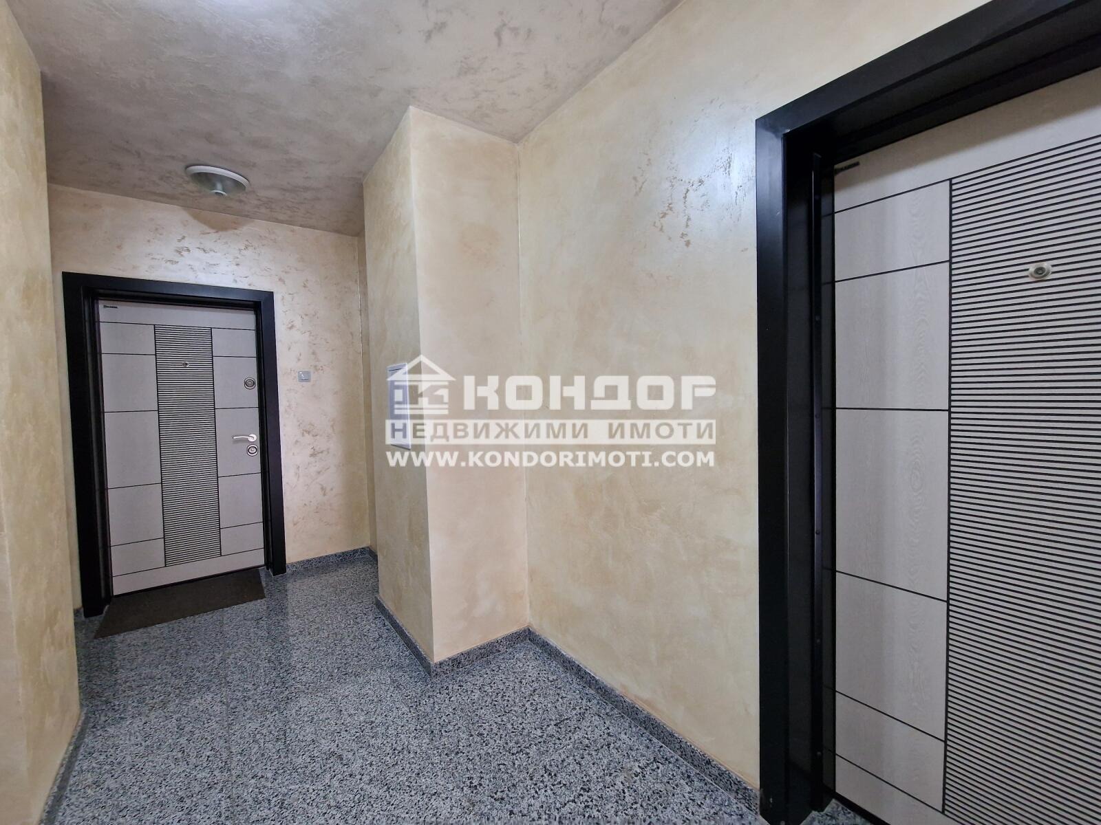 Продава МНОГОСТАЕН, гр. Пловдив, Кючук Париж, снимка 3 - Апартаменти - 53797011