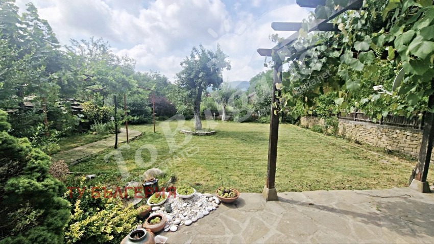 Продава КЪЩА, с. Славейково, област Габрово, снимка 8 - Къщи - 56066623