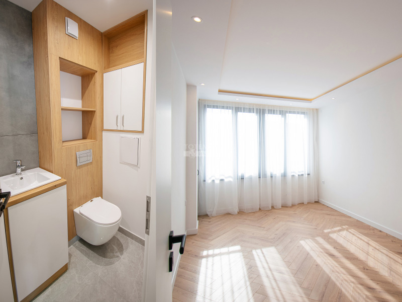 Продава 3-СТАЕН, гр. София, Оборище, снимка 6 - Апартаменти - 52803449