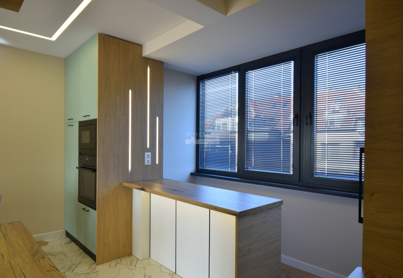 Продава 3-СТАЕН, гр. София, Оборище, снимка 3 - Апартаменти - 52803449