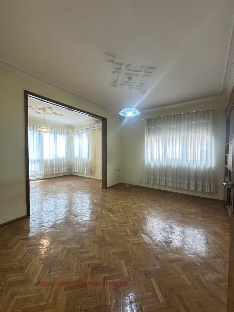 Продава ЕТАЖ ОТ КЪЩА, гр. София, Център, снимка 5 - Етаж от къща - 52291500