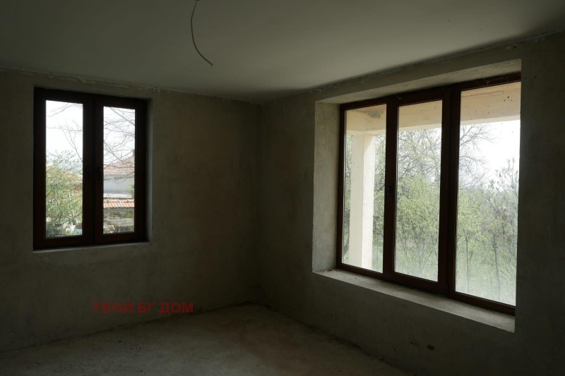 Продава КЪЩА, с. Подвис, област Бургас, снимка 5 - Къщи - 52276154