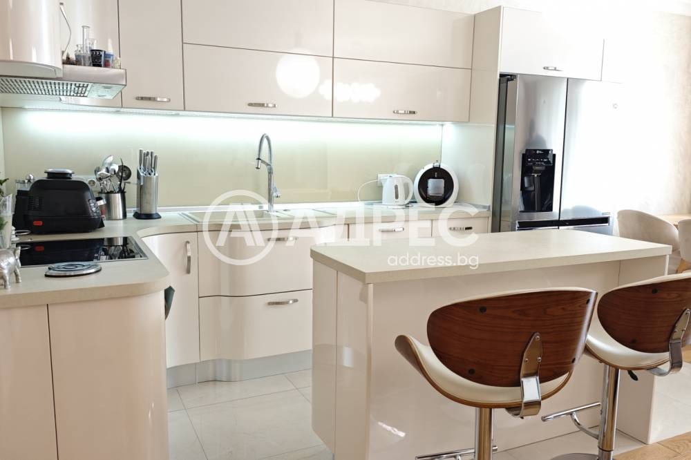 Продава МНОГОСТАЕН, гр. София, Манастирски ливади, снимка 2 - Апартаменти - 53860929