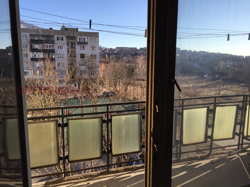 Продава 3-СТАЕН, гр. Дупница, област Кюстендил, снимка 3 - Апартаменти - 53521150