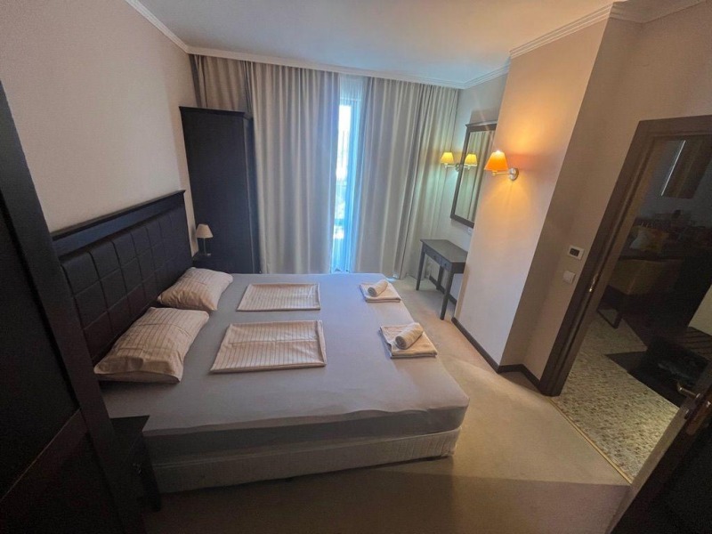 Zu verkaufen  1 Schlafzimmer region Burgas , k.k. Slantschew brjag , 73 qm | 48218402 - Bild [8]