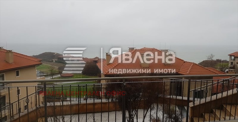 Продава 2-СТАЕН, с. Божурец, област Добрич