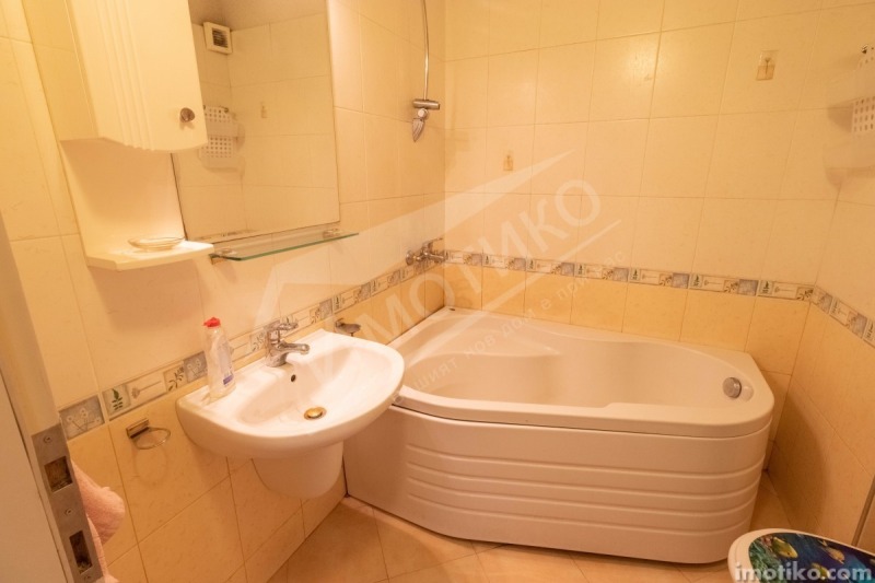 Eladó  3 hálószobás Sofia , Dianabad , 136 négyzetméter | 32684384 - kép [13]