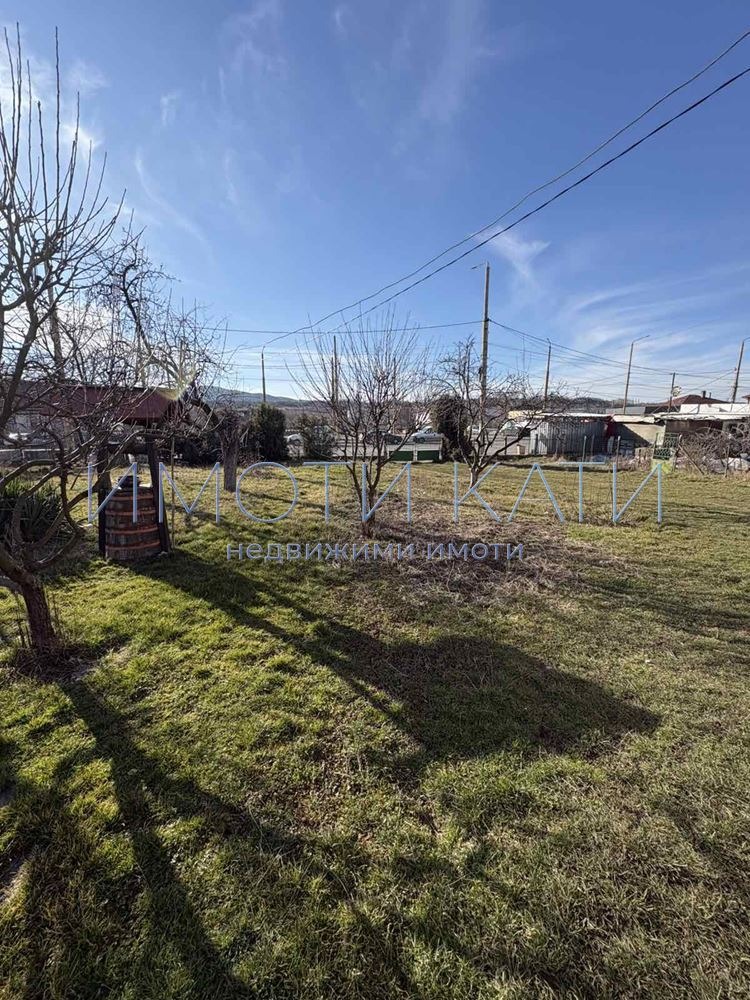 Продава КЪЩА, гр. Перник, Църква, снимка 3 - Къщи - 53918794