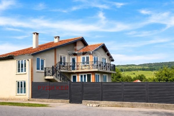 Продава КЪЩА, с. Генерал Киселово, област Варна