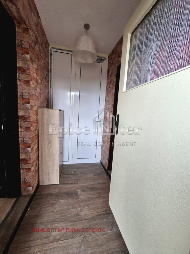 Продава ВИЛА, с. Ръжавец, област Перник, снимка 9 - Вили - 55499935
