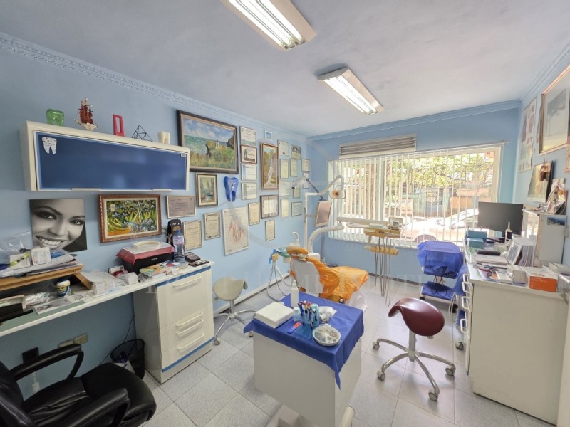 Продава  Магазин град Пловдив , Кючук Париж , 39 кв.м | 91648108