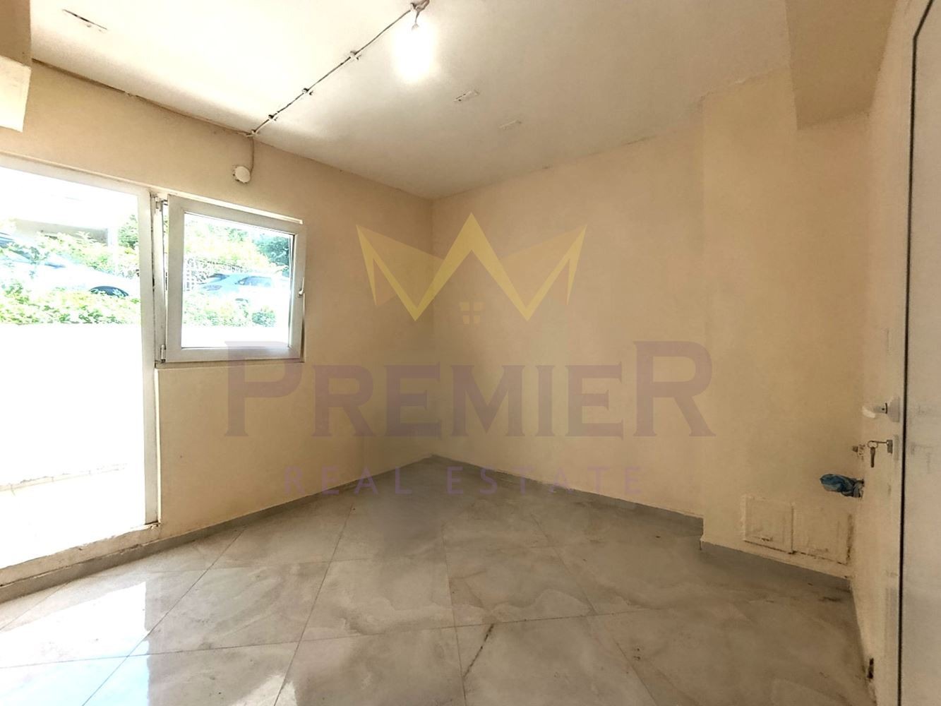 Продава ОФИС, гр. Бургас, Братя Миладинови, снимка 2 - Офиси - 54831353