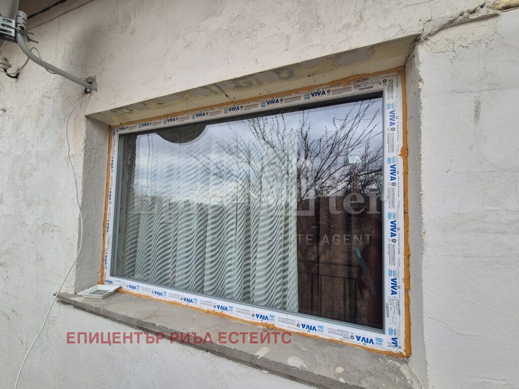 Продава ВИЛА, с. Ръжавец, област Перник, снимка 8 - Вили - 55499935