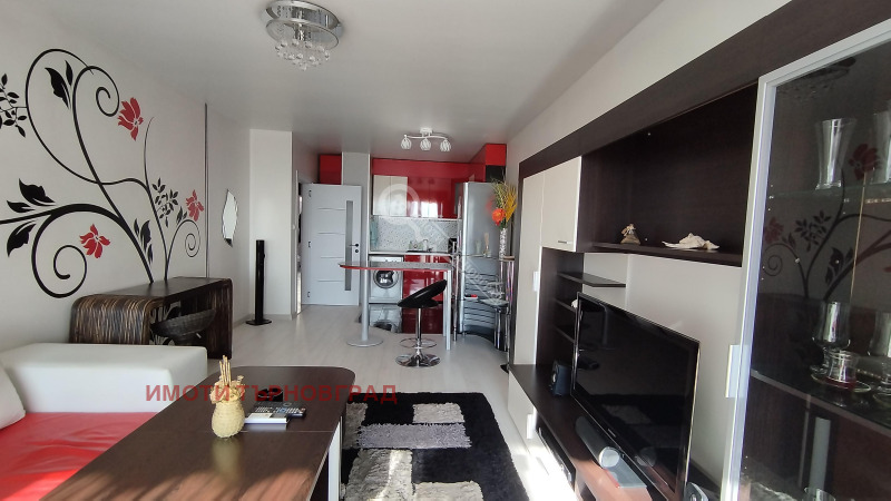 En venta  2 dormitorios Veliko Tarnovo , Akatsiya , 100 metros cuadrados | 26043208